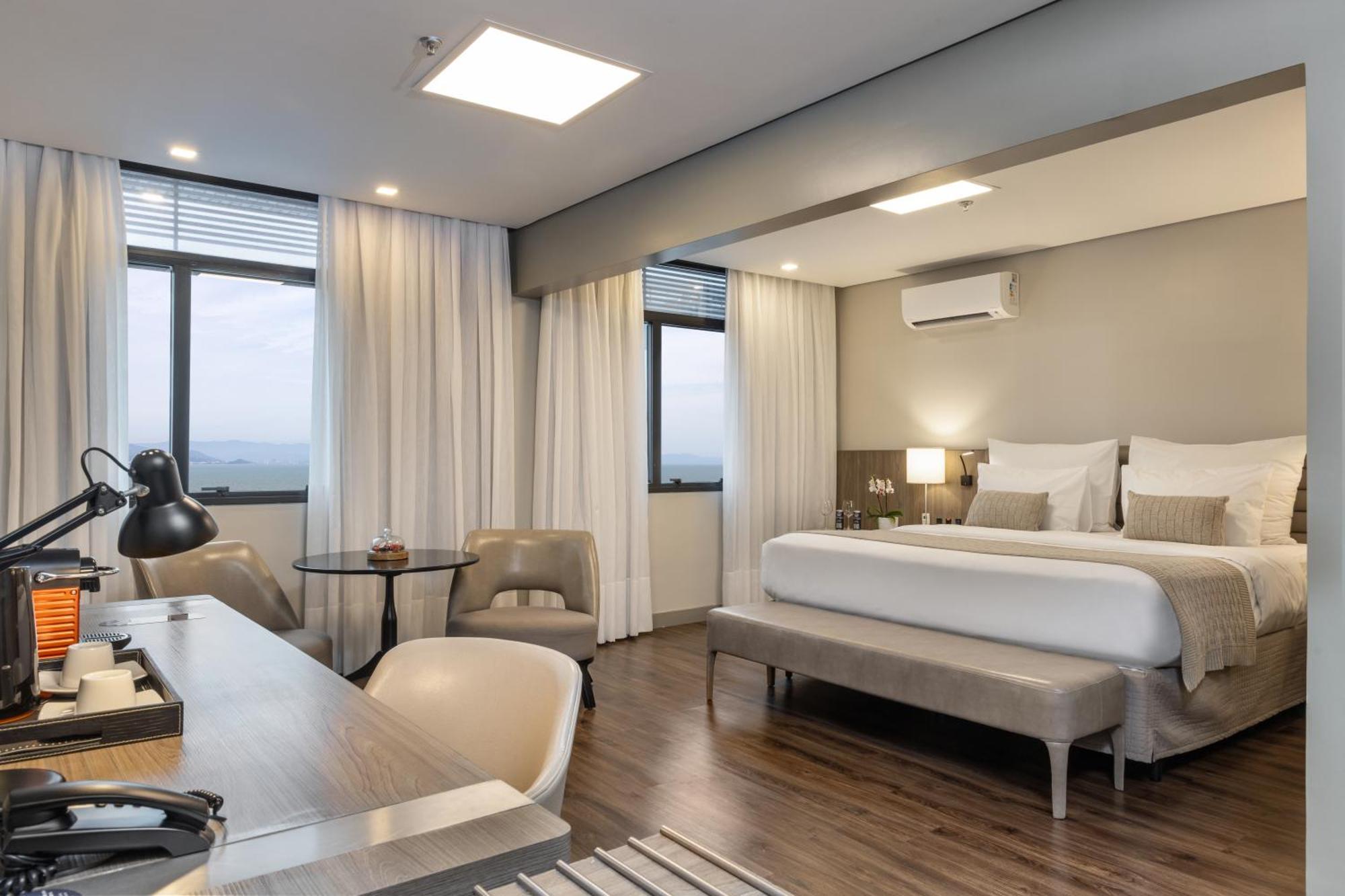 Suíte Premium com Vista do Mar